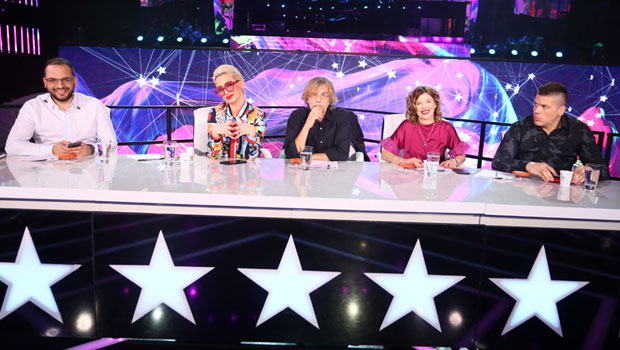 ПИНКОВЕ ЗВЕЗДЕ: Публика је на потезу