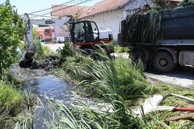 ПОСЛЕДИЦЕ ПОПЛАВА: Прво помоћ за оштећене куће