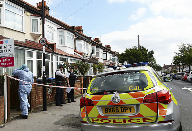 Лондон: Убијена трудница, беба у критичном стању