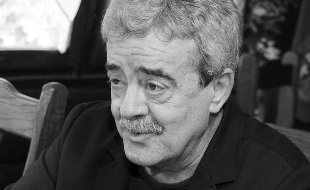 Преминуо Момир Булатовић