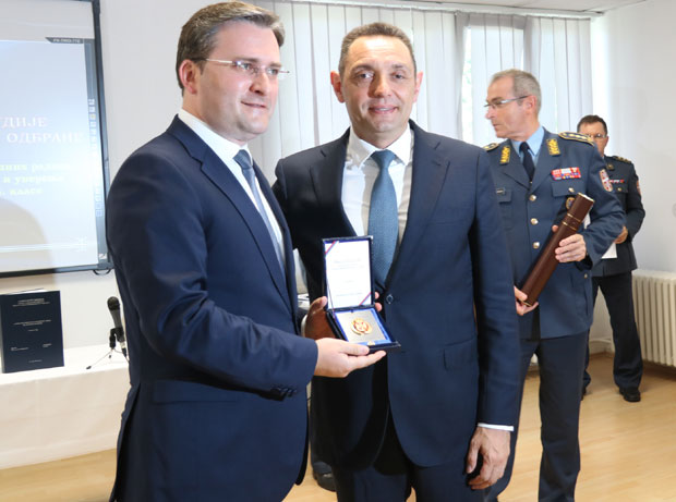 ШПИЈУНКА: Добио диплому