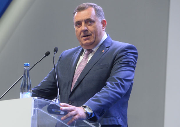 Додик: Војска неће ићи на границу са Србијом и Црном Гором
