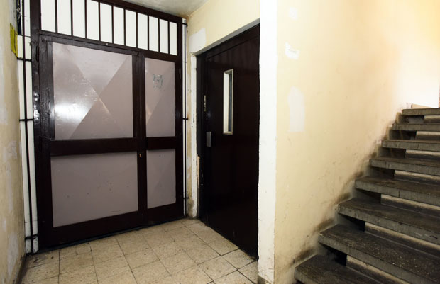 ВИШЕ ОД 500 ЛИФТОВА ЗАРОБЉЕНО ПОД ВОДОМ: Чисте по пријави не превентивно