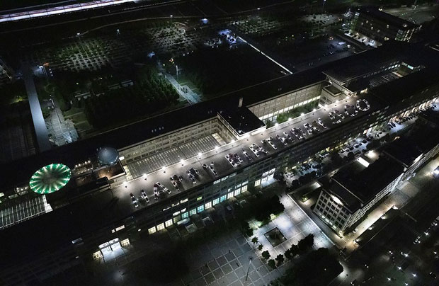 СПЕКТАКЛ У ТОРИНУ: Рођендан фиата 500 (ФОТО)