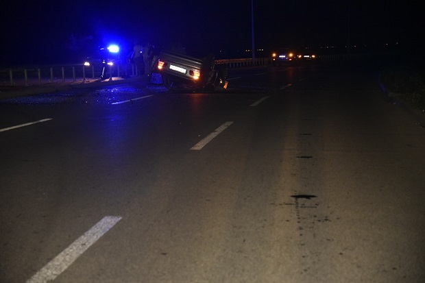 ТЕЖАК СУДАР BMW-А И МОТОРА: Један мушкарац (29) погинуо, други тешко повређен