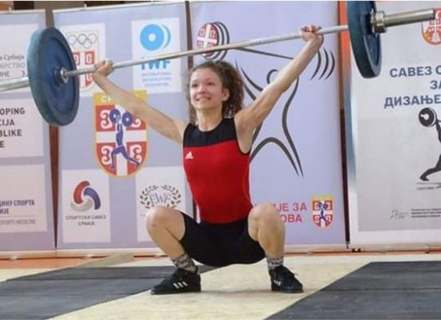 СРУШИЛА ПРЕДРАСУДЕ, САДА САЊА О МЕДАЉИ: Радмила Загорац представљаће СРбију на ЕП у дизању тегова