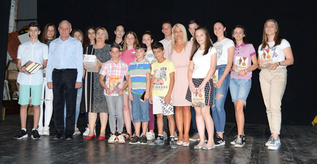 Најуспешнији ђаци најбољи амбасадори града