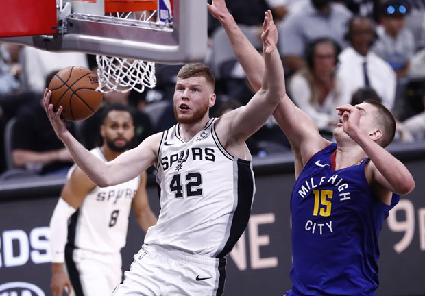 ТРОСТРУКИ ТРЕЈД: Бертанс у Вашингтону