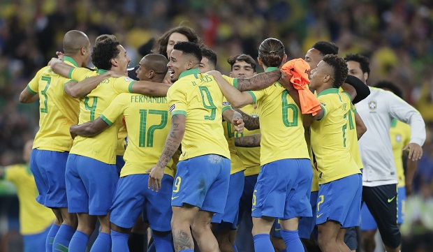 ТРОФЕЈ КАРИОКА ПОСЛЕ 12 ГОДИНА: Бразил освојио Копа Америка (ВИДЕО)