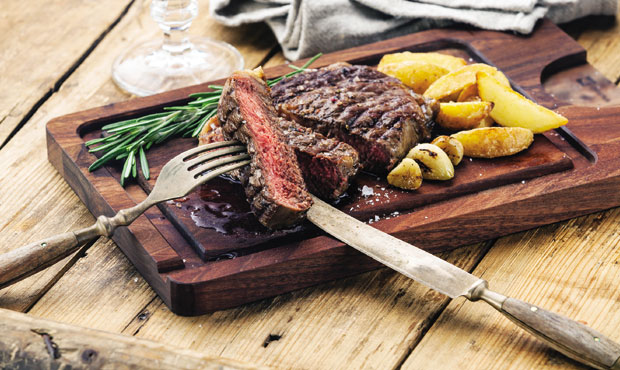 Комарце привлаче месо и слаткиши