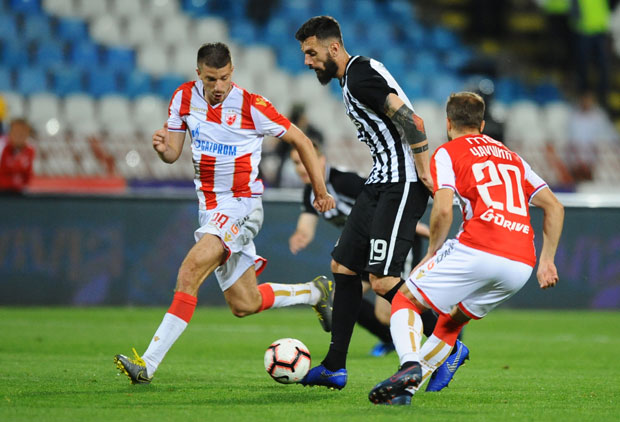 Шћекић (не) иде из Партизана