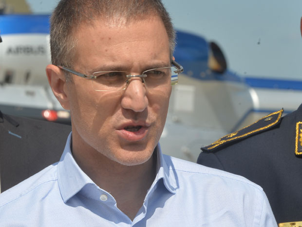 СТЕФАНОВИЋ О СВОЈОЈ ДИПЛОМИ: Оспориће и акредитацију моје основне школе! Могу да будем и најнеписменији и најглупљи, али никоме ништа нисам украо