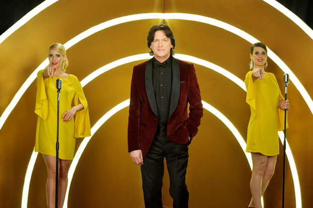 ПОГЛЕДАЈТЕ: Премијерно спот Здравка Чолића за песму Оно мало среће (ФОТО+ВИДЕО)