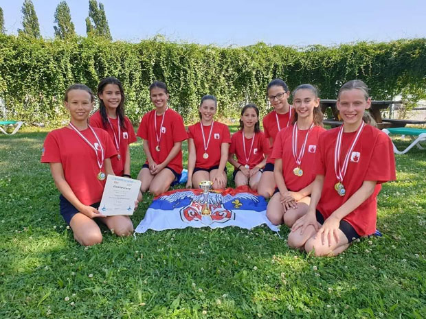 ВЕЛИКИ УСПЕХ: Младе Српкиње све задивиле освајањем злата и сребра