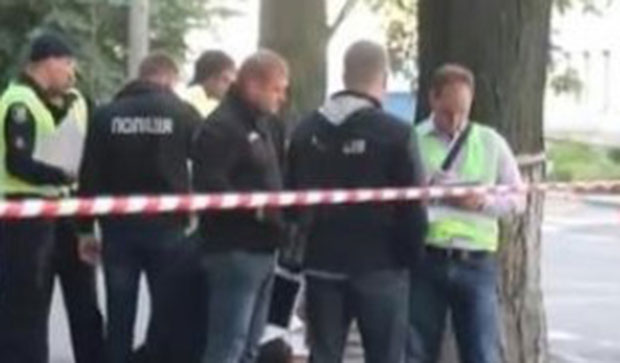 ИНЦИДЕНТ У УКРАЈИНИ: Зграда телевизије у Кијеву погођена гранатом (ВИДЕО)