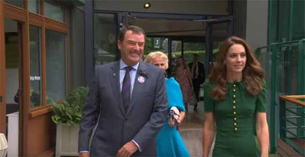 ПОКАЗАЛА ПРЕВИШЕ: Сви у шоку због хаљине коју је Кејт носила на Вимблдону (ВИДЕО)