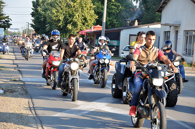 МОТО ФЕСТ КРЕЧАР: Сећање на страдалог бајкера