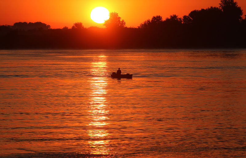 ВРЕМЕНСКА ПРОГНОЗА: Сутра претежно сунчано, до 34 степена