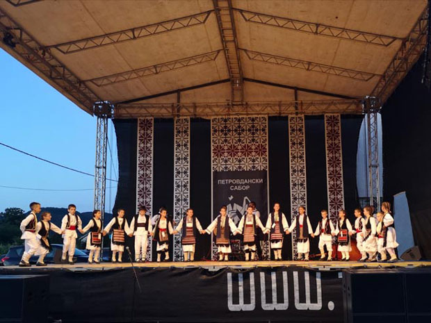 Петровдански сабор у Поткозарју окупио 600 учесника 