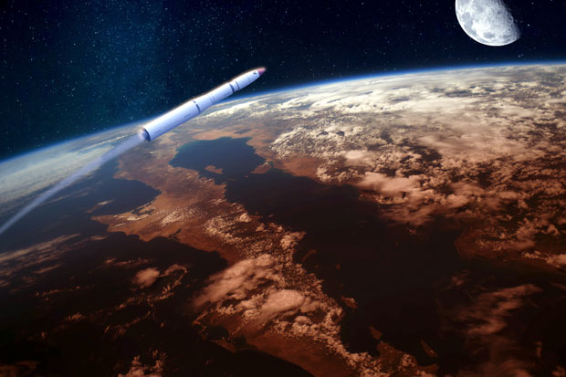 АМЕРИЧКИ АНАЛИТИЧАРИ: САД каскају за Русијом и Кином у хиперсоничном оружју