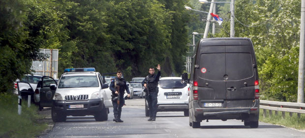 ВЕЛИКА АКЦИЈА ШИРОМ КиМ: Ухапшено 18 особа, заплењен арсенал оружја