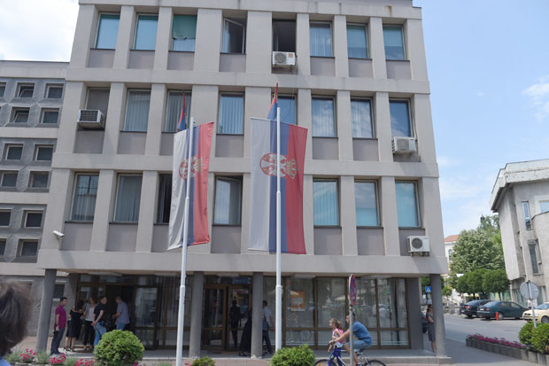 Демократе платиле цену бојкотовања седница: Само СНС и СПС са одборничким групама