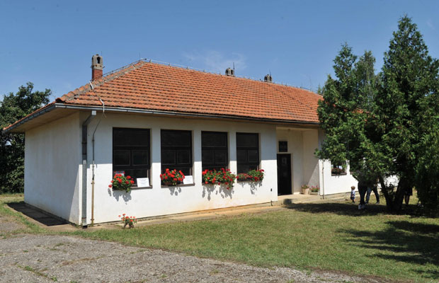 Уметност оживела стару школу