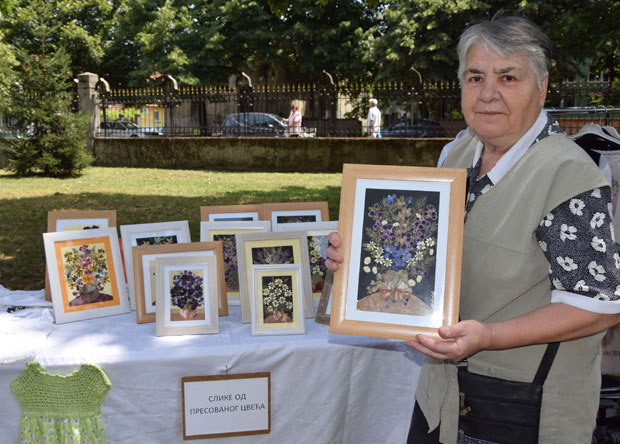 Оживљава пресовано цвеће