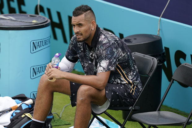 КИРЈОС БАШ НЕ ВОЛИ ЂОКОВИЋА: Не може Новака ни на мајици да види (ВИДЕО)