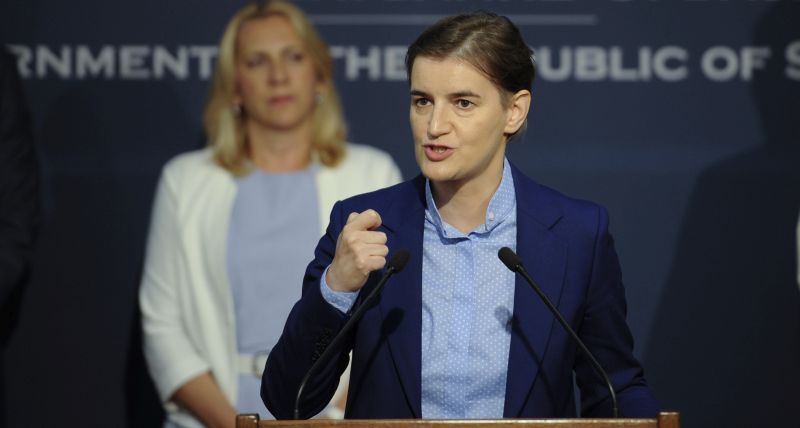 Брнабић: Став Поповића директно супротан ставу владе