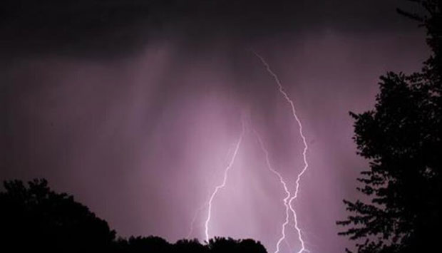 НЕВРЕМЕ ИЗНЕНАДИЛО ИСТРУ: За два сата 8.000 муња