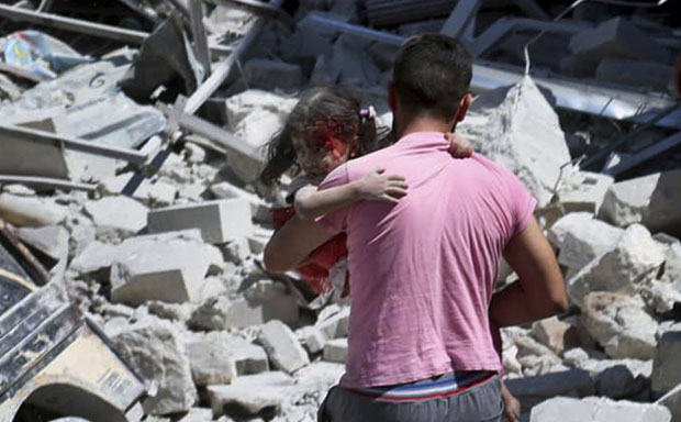 СТРАХОТА У СИРИЈИ: Најмање 11 мртвих у нападу на пијацу у Арихи, већином деца