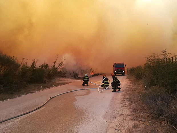 Пожар код Шибеника подметнут, ухапшена жена (ВИДЕО)
