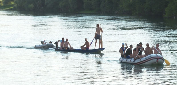 Пловидба низ бистру Уну