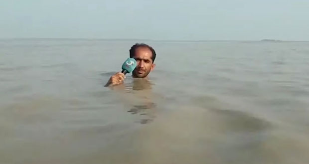 O несвакидашњем потезу овог пакистанског новинара прича цео свет (ВИДЕО)