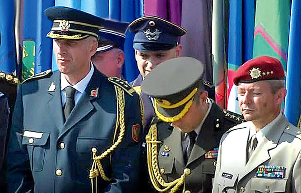 ЦРНОГОРЦИ СЛАВЕ ОЛУЈУ СА ХРВАТИМА: Подгорица опет шаље изасланика у Книн