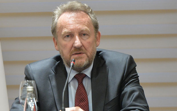 Изетбеговић: Не може се повезивати будући статус тзв. Косова са неким новим статусом Републике Српске