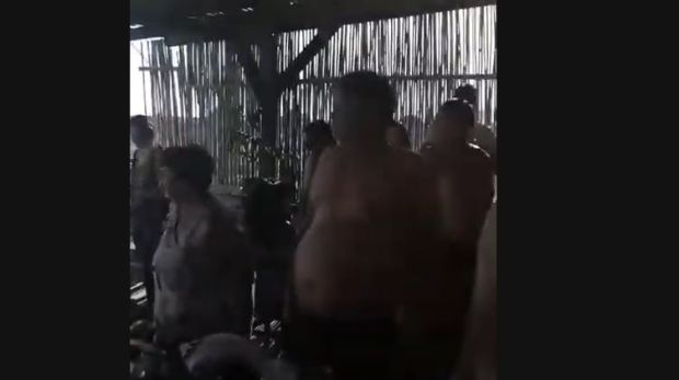 ЈУГОНОСТАЛГИЈА У УЛЦИЊУ: Цела плажа устала на химну СФРЈ Хеј Словени (ВИДЕО)