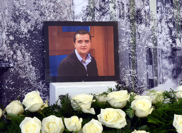 Породица и колеге неутешни, Рада Ђурић поручила: Како да сећање на тебе буде лако (ФОТО)