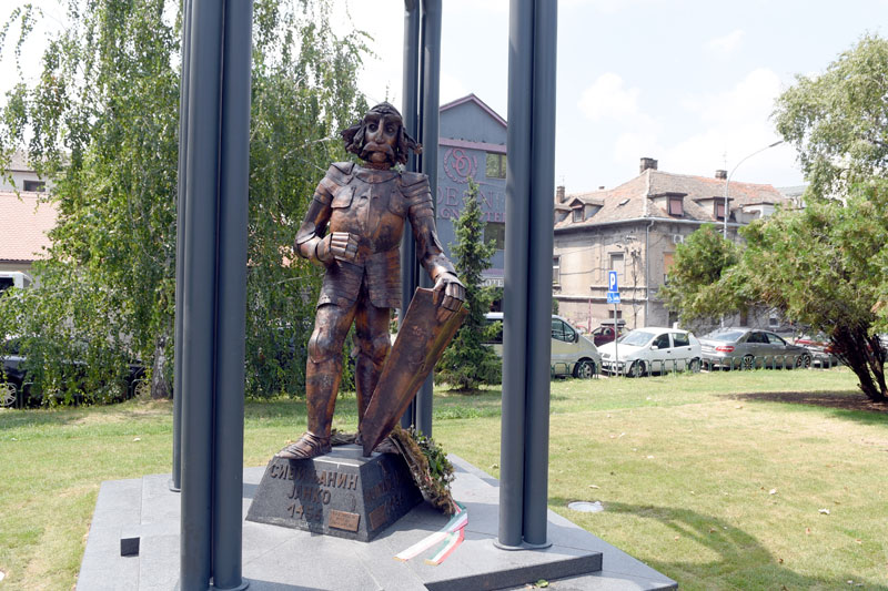 Украден мач са споменика Сибињанин Јанку