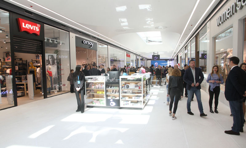 У Републици Српској највише трговачких радњи, следе прерађивачка индустрија и угоститељство