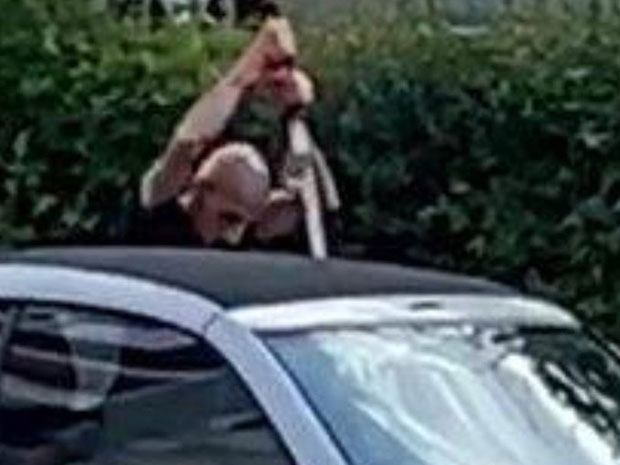 Сиријац убио цимера мачем насред улице (ВИДЕО)