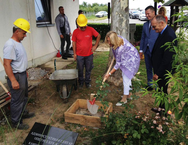 Положен камен темељац: У Вукoсaвљу сe грaди нoвa згрaдa oпштинe 