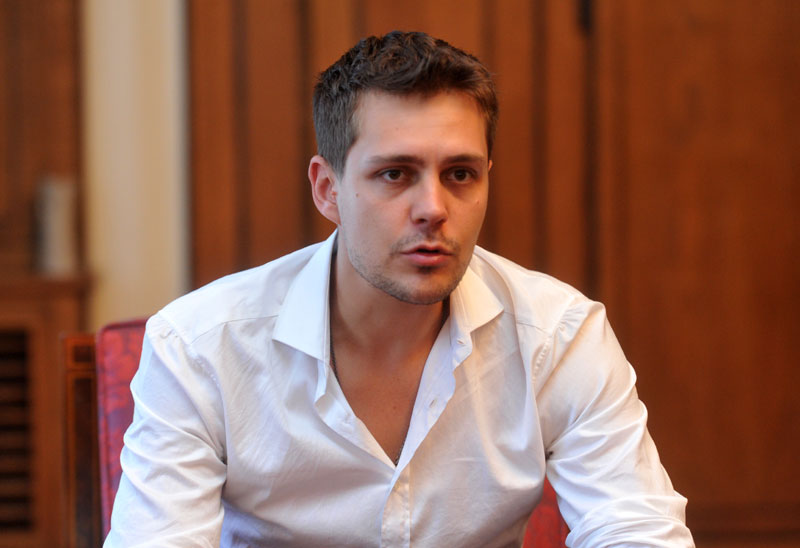 БИКОВИЋ ЗАПАЊИО СВЕ НА ИНСТАГРАМУ: Гледам профиле наших старлета, ево и зашто