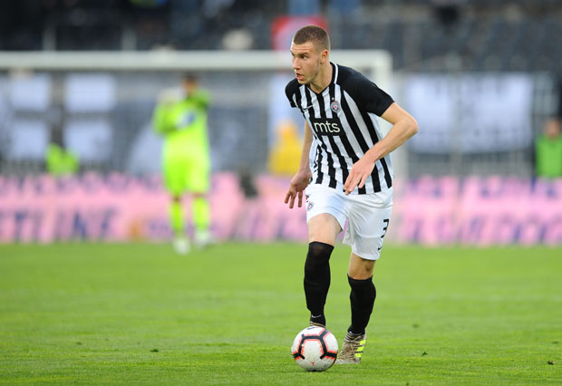 И Бенфика жели Павловића