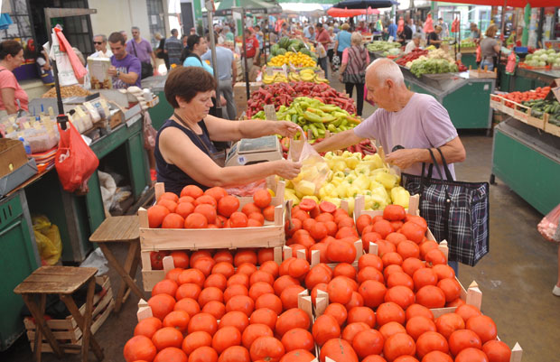 Парадајз за 180, лубенице од 40!