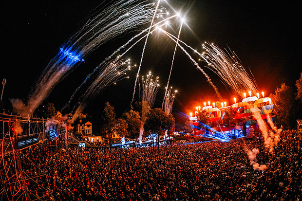 СПЕКТАКЛ ЗА КРАЈ: Завршен 13. Лавфест У Врњачкој бањи (Фото)