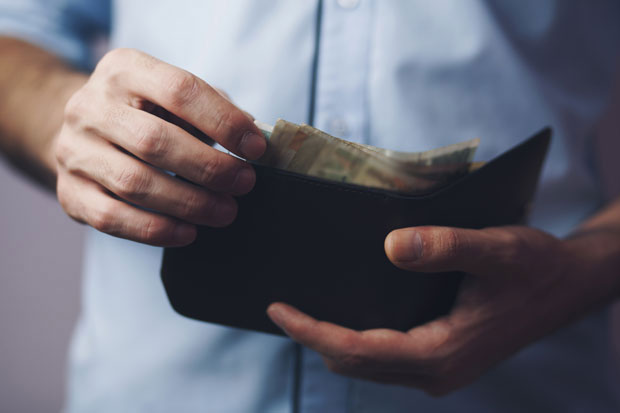 Ево колике су плате у екс-Ју земљама: У Србији просек 470 евра, у Словенији 1.113 евра