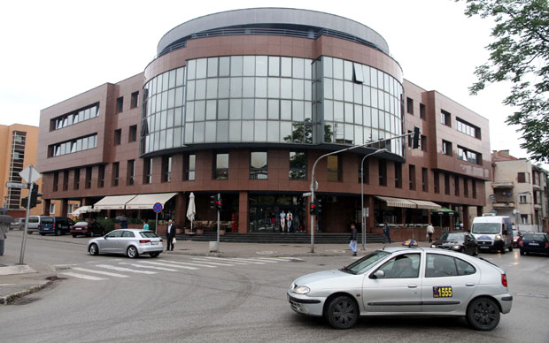 Српска тужи федерацију и УИО БиХ!