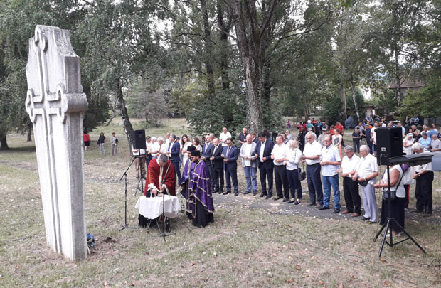 Обновити споменик на Шушњару!